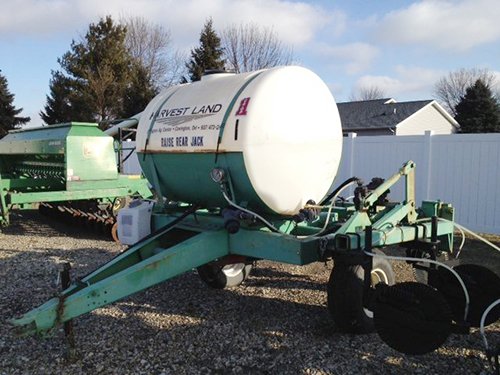 Property photo 3 - Harvest Land Fertilizer Equipment Auction